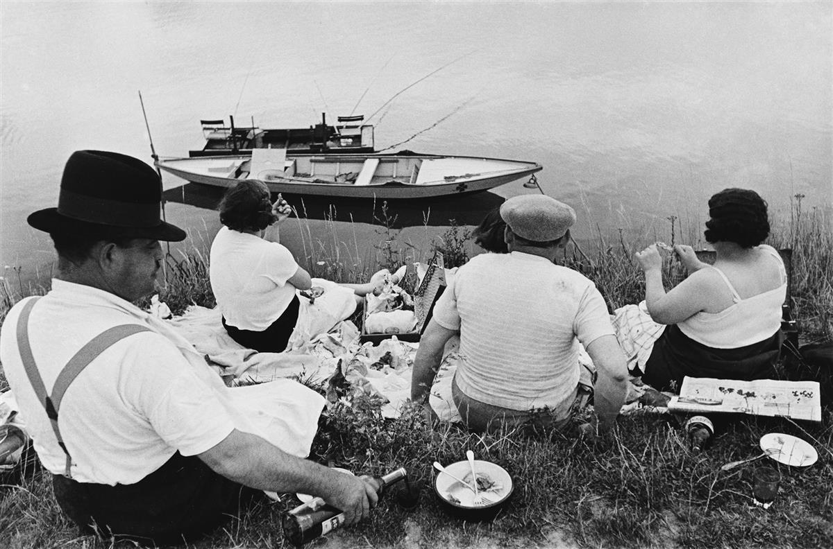 HENRI CARTIER-BRESSON (1908-2004) Sunday on the Banks of the Marne.